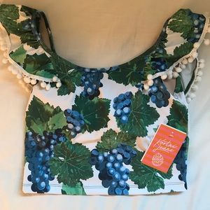 🆕 Kortni Jeane grapevine flounce top in medium.